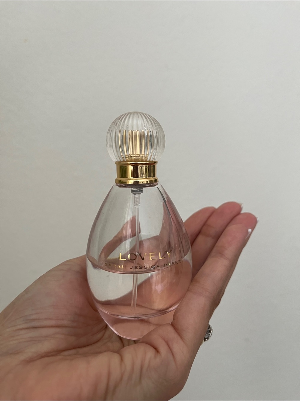 SJP by Sarah Jessica Parker Lovely Teardrop Bottle - Pale Pink & Gold Accents